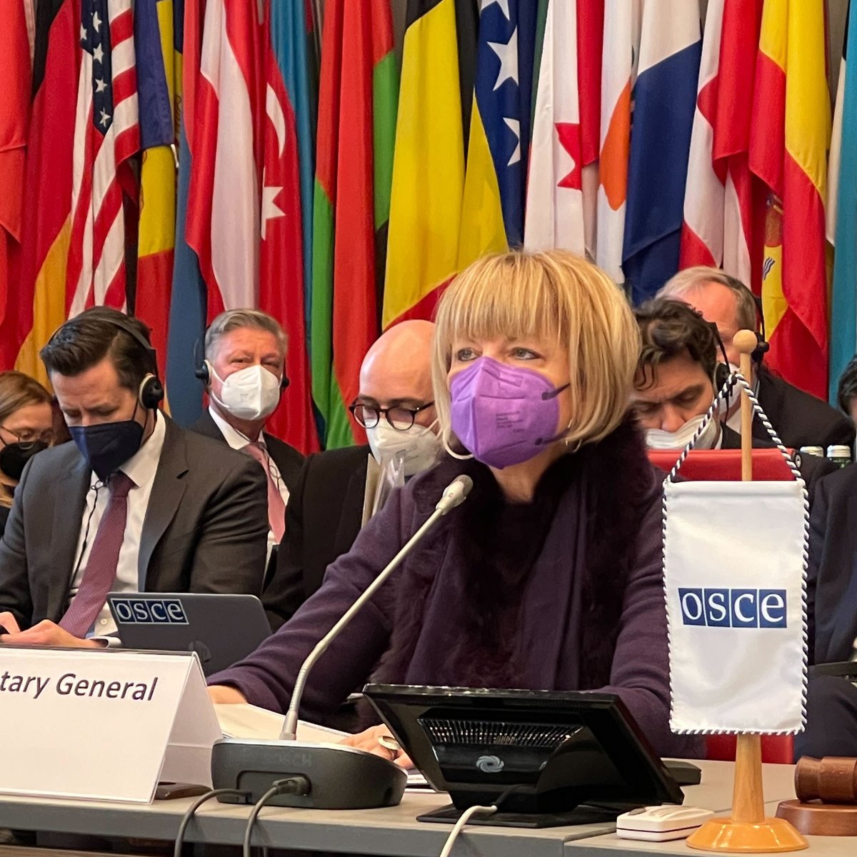 First meeting of the @OSCE Permanent Council in 2022. @RauZbigniew as the new Chair-in-Office PolandPoland, is presenting Poland's priorities for the year ahead