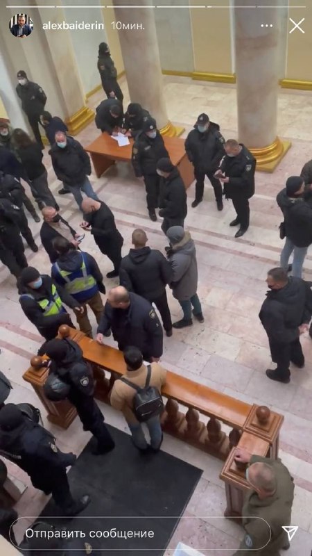 Brawl at Odesa city council at hearings on land use. Several people injured. Police on the site 