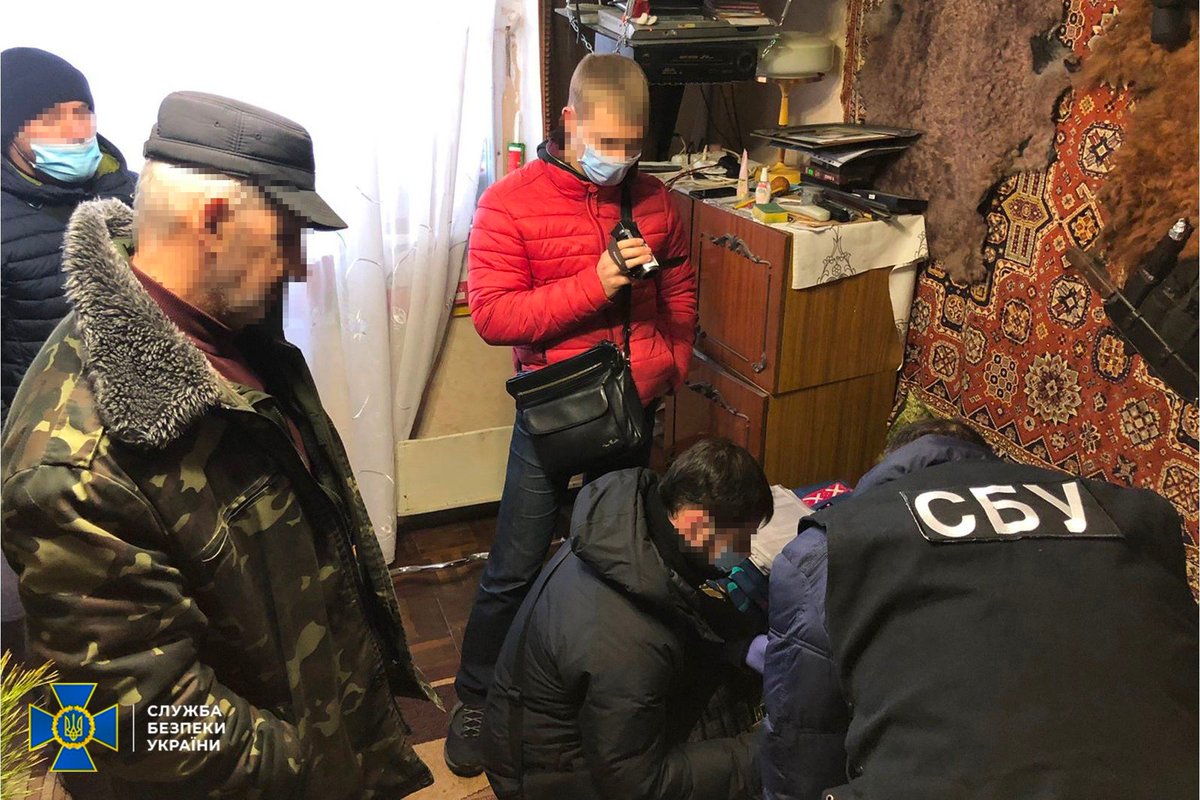 Security Service of Ukraine neutralized a criminal group that was preparing a series of attacks on facilities in the border regions of Ukraine. A large-scale operation took place in Zhytomyr and Kharkiv. The criminals were coordinated by representatives of the Russian special services