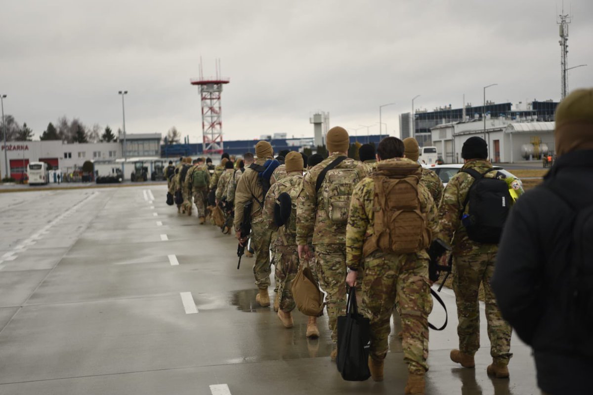 Polish Ministry of Defense: US troops are being transferred to Poland. Today, more planes with soldiers of the 82nd Airborne Division and equipment have landed at the Rzeszów-Jasionka airport