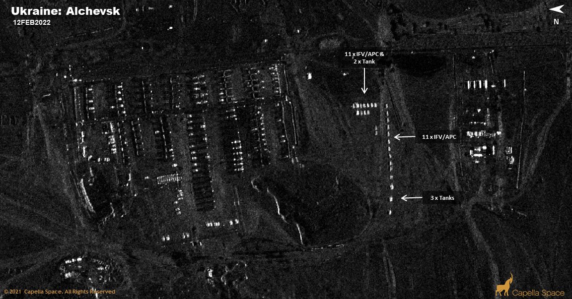 Imagery acquired 12FEB2022 by @capellaspace shows armored formed up at Alchevsk