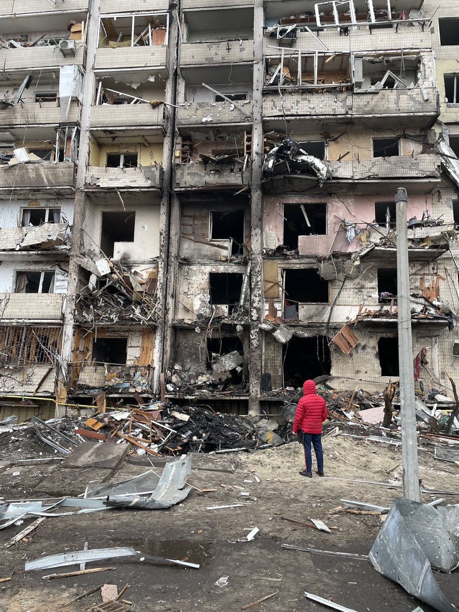 Aftermath of an explosion near an apartment block in Kyiv. Residents believe it was a Russian missile shot out of the sky by Ukrainian air defence. Hit the ground, not the building - or this would have been much worse