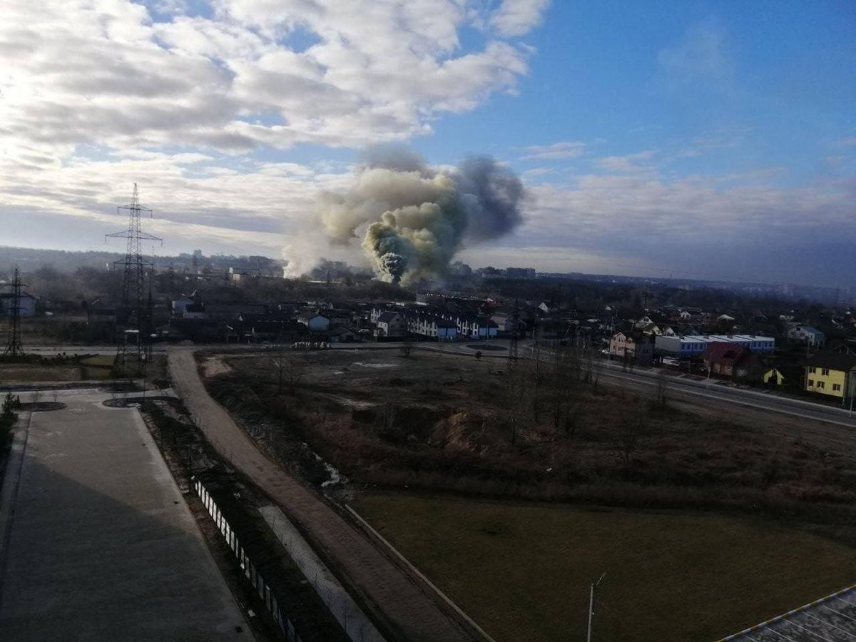 Мост Буча-Ирпень взорвали, чтобы остановить продвижение России на Киев в этом направлении