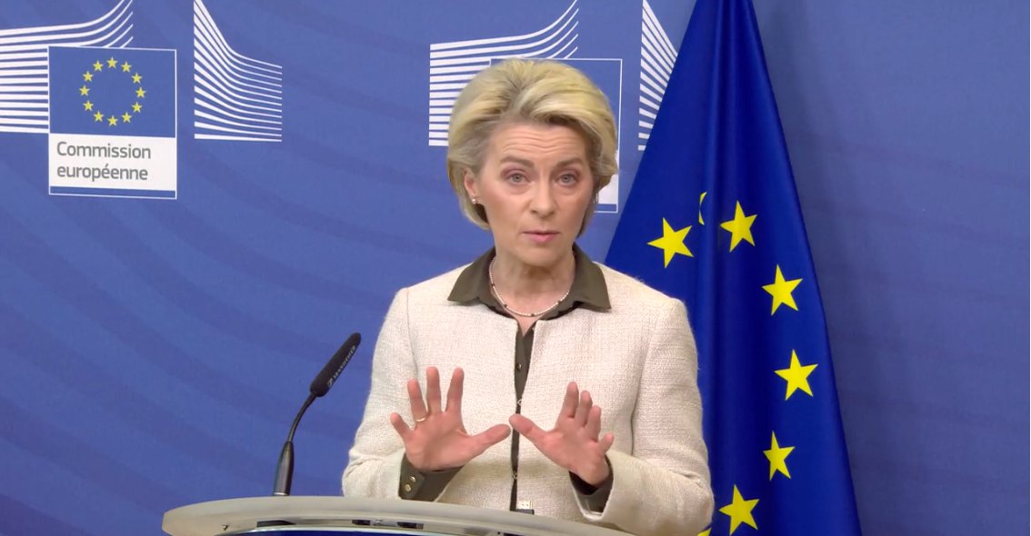 President @VonDerLeyen also announces that all EU airspace is being closed to all Russian airlines. Any plane: chartered or commercial.  Our airspace will be closed to every Russian plane, and that includes the private jets of oligarchs