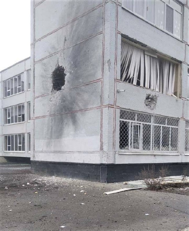 Shelling by Russian army targeted a school in Kharkiv