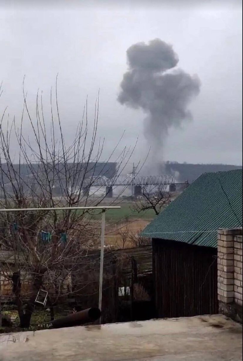 Взорванный Болгарский мост в Вознесенске