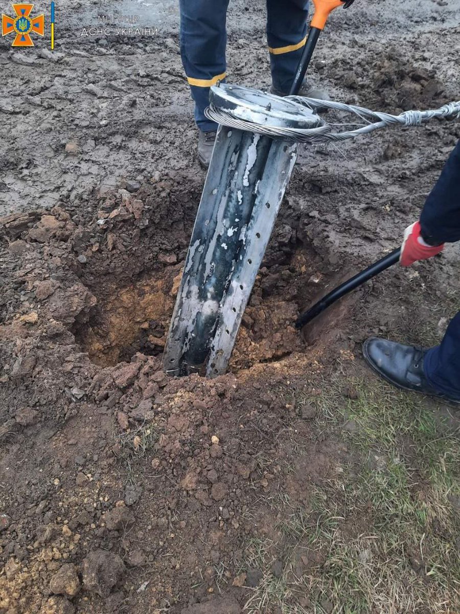 Kharkiv. Personnel of the Interregional Center for Humanitarian Demining and Rapid Response of the State Emergency Service of Ukraine are carrying out rescue operations in destroyed buildings due to the bombing by the Russian occupiers