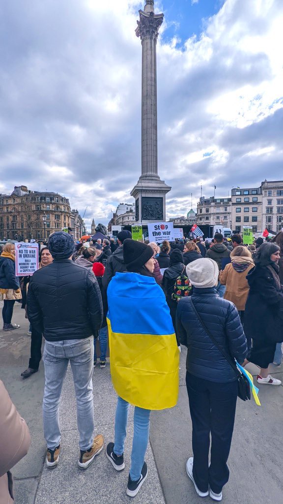 In London, UK, thousands are protesting against the war in Ukraine waged by Putin's Russia