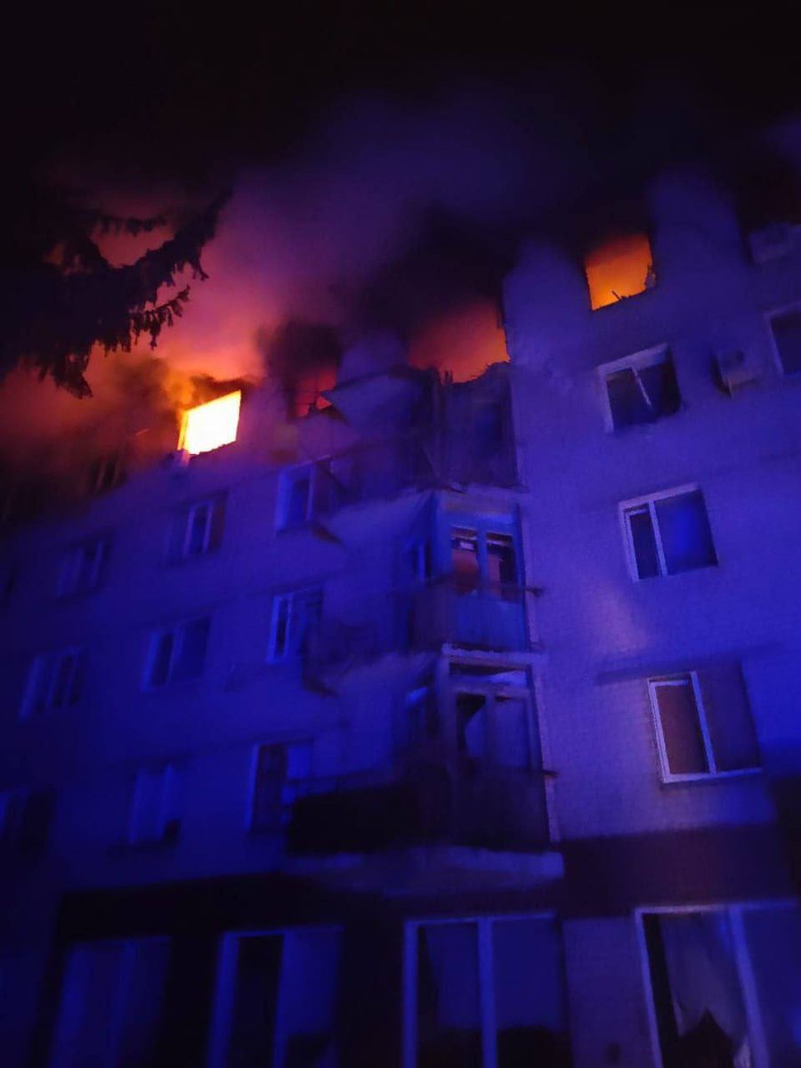 P'yatykhatky, At 20:35, rescuers went to put out a fire in a 5-storey dormitory at 19 Walter Street, in the Kyivsky district of Kharkov. Burned 6 rooms of the hostel, on the 5th floor. The fire area is about 100 square meters. Kharkiv oblast  