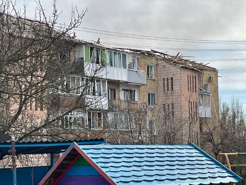 Фотографии массовых повреждений в Макарове Киевской области