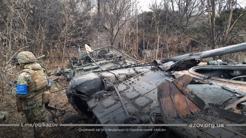 Zniszczony rosyjski sprzęt po nieudanym szturmie na Mariupol