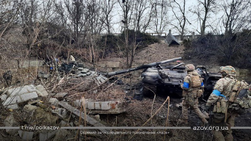 Знищена російська техніка після невдалого штурму Маріуполя