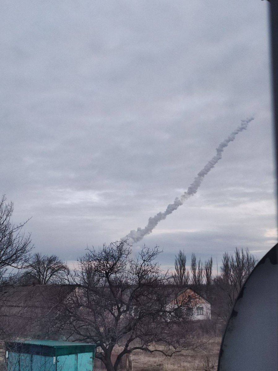 Запуски ракет з району Донецька