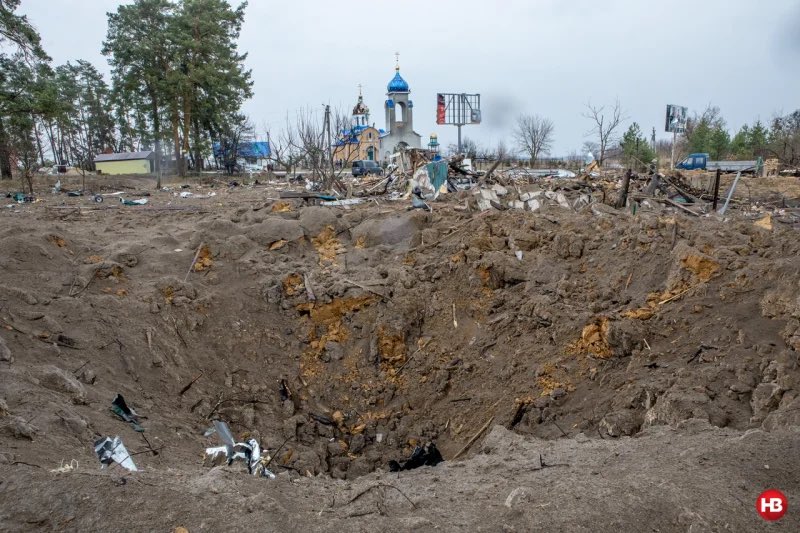 Фоторепортаж из Ясногородки, села в 40 км западнее Киева, Украина, которое несколько недель находилось под российской оккупацией. Сейчас он уволен, но ущерб, нанесенный боями, ужасен.