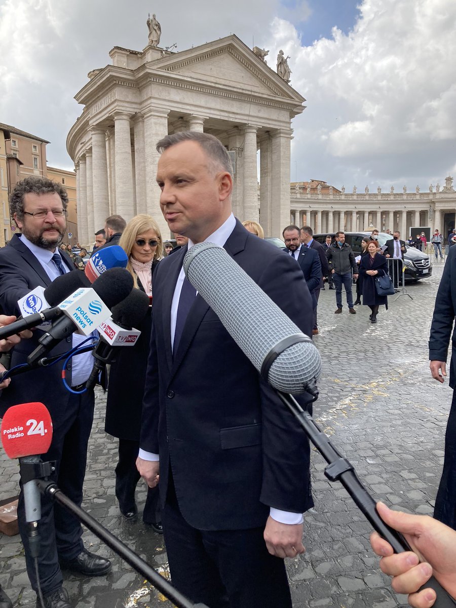 Poland's president @andrzejduda in Vatican asked about the possibility of „the honorable exit for Putin: there is no honor for peopole without honor