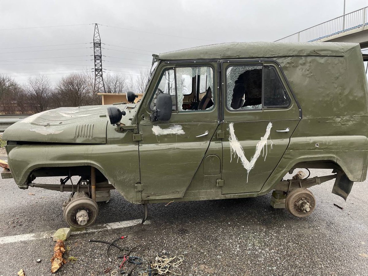 Rosyjskie pojazdy zostały zniszczone w pobliżu wsi Gurivshchyna-Mriya-Mila na autostradzie Żytomierz