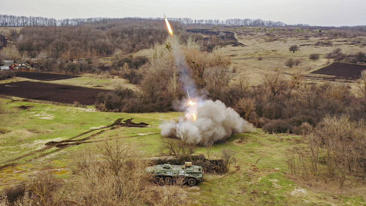 Russian army MLRS TOS-1 pictured firing missiles near Izyum