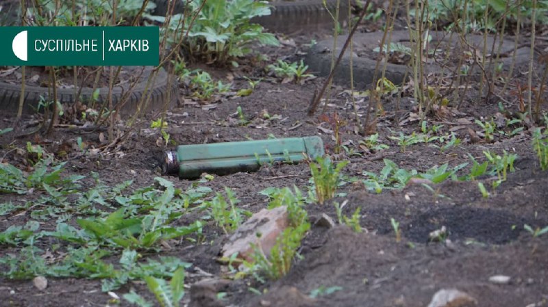 Les tropes russes van desplegar mines antipersonal de forma remota al districte residencial de Kharkiv, els socorristes van demanar als ciutadans que no s'hi acostessin