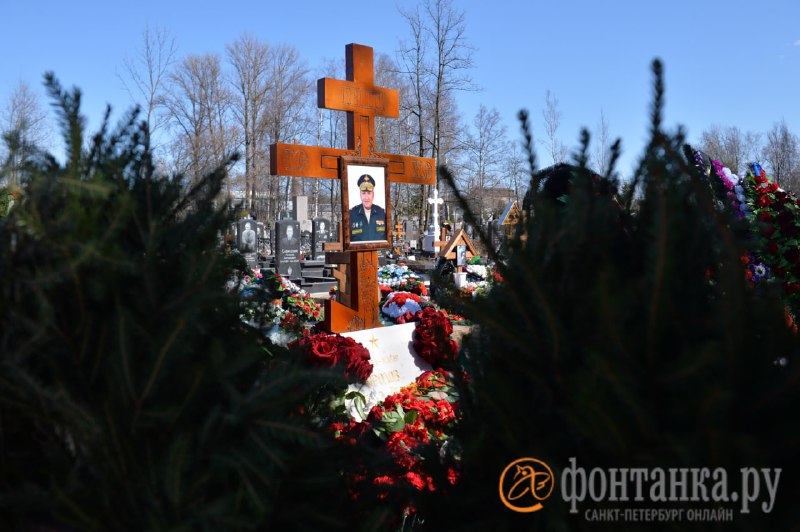 El comandant adjunt del 8è exèrcit del districte militar del sud, el major general Vladimir Frolov, ha estat enterrat a Sant Petersburg. Mort a Ucraïna