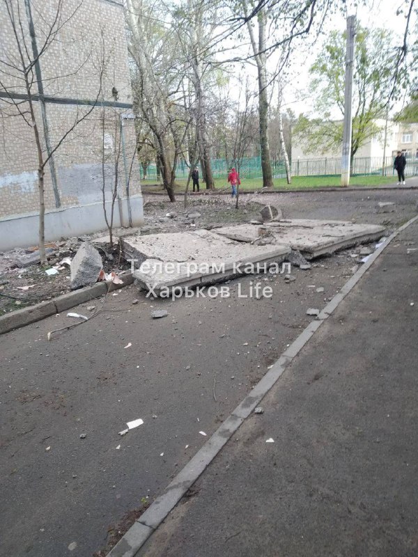 Destrucción en Kharkiv como resultado del bombardeo nocturno