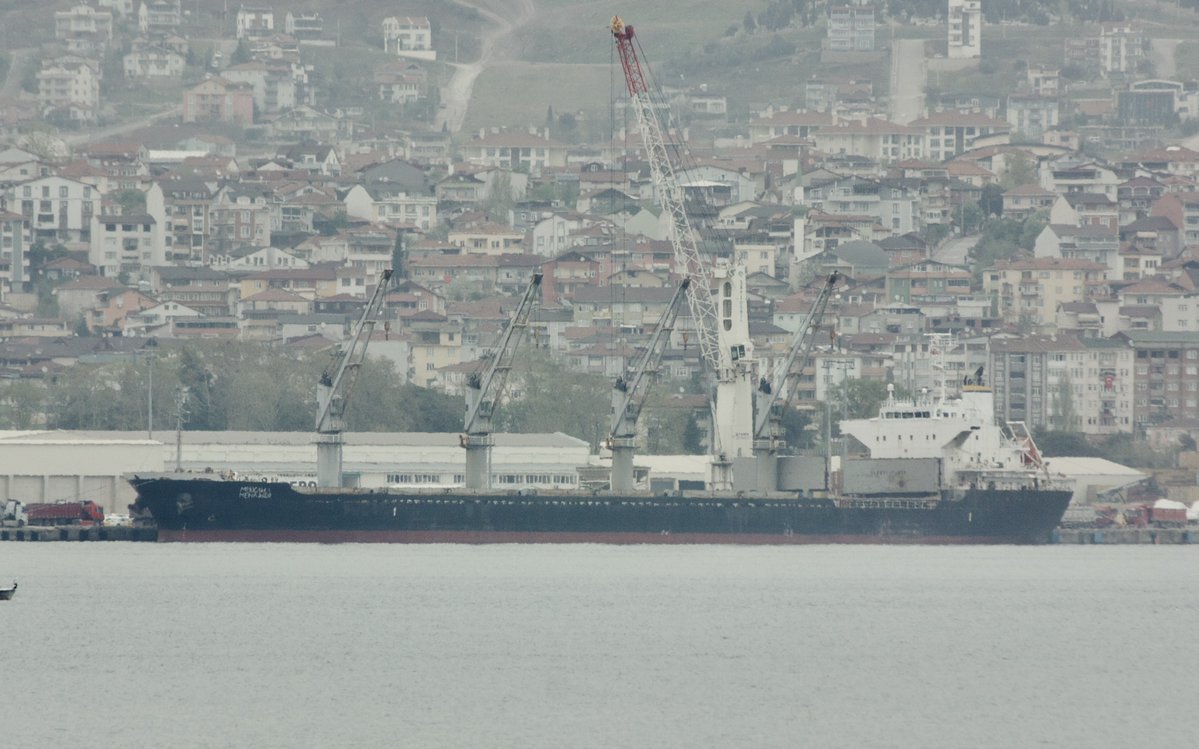 Գողացված ապրանքներ օկուպացված Ուկրաինայից. Ղրիմից թուրքական նավահանգիստներ բեռնափոխադրումները շարունակվում են անպատիժ կերպով՝ ընդդեմ թուրքական քաղաքականության: Աստրախանում տեղակայված CMC-ի ռուսական դրոշի տակ գտնվող Միխայիլ Նենաշև նավը, որը Սևաստոպոլից երթևեկելիս, անցել է Բոսֆոր՝ ցորեն փոխադրելով։
