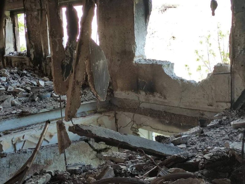 4 people killed as result of Russian shelling in Luhansk region. 10 houses destroyed in Popasna, 13 in Lysychansk