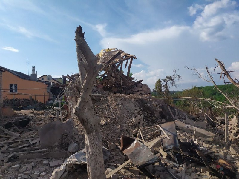 La aviación rusa realizó 3 ataques con misiles en la comunidad de Krasnopillia de la región de Sumy. Al menos 3 personas heridas