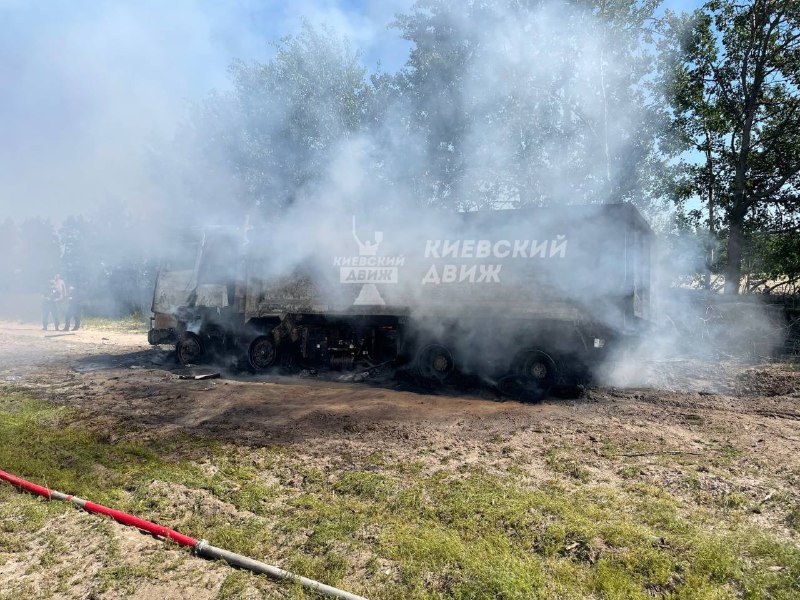 Під Макаровим Київської області внаслідок вибуху міни знищено вантажівку