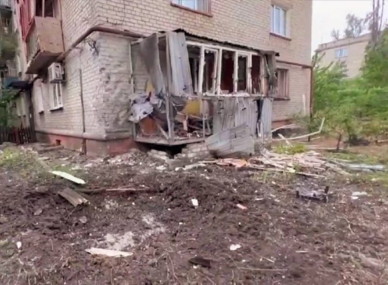 Russian troops shelled Lysychansk, at least 1 killed. Russian troops attempting to assault Bila Hora without success