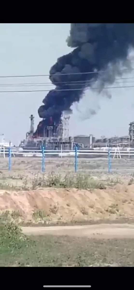 Rostov vilayətində Novoşaxtinski neft emalı zavodunda yanğın baş verib