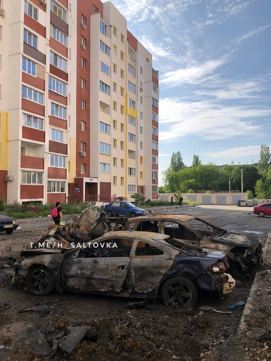 Russisch leger beschiet 's nachts Kharkiv, schade aan civiele infrastructuur