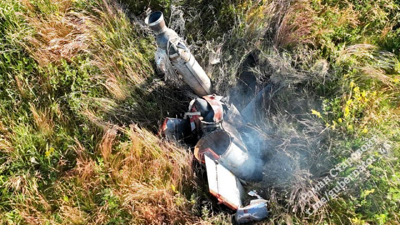 11 bloques de apartamentos residenciales dañados, 39 casas dañadas, 5 completamente destruidas. 3 personas muertas, múltiples heridos como resultado de los intentos de la defensa aérea rusa de derribar el dron Tu-141 Strizh sobre Bilhorod