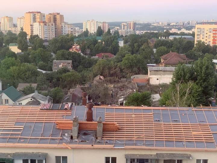 5 tués, 4 blessés à la suite d'explosions au-dessus de Bilhorod ce soir, des rapports de défense aérienne abattant les objets au-dessus de la ville