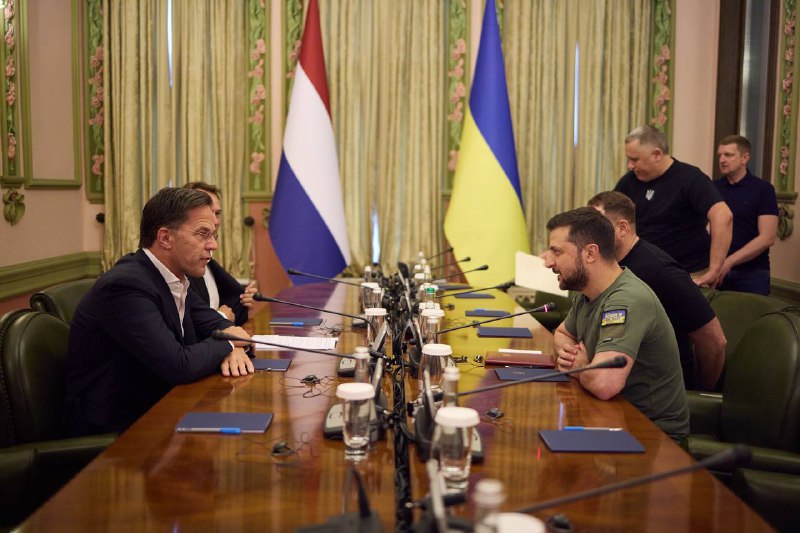 President Zelensky ontmoette Nederlandse premier Mark Rutte in Kyiv