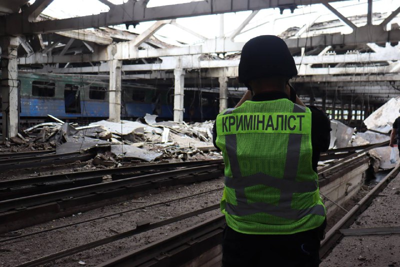 Внаслідок нічного ракетного обстрілу Харкова зруйноване депо метро