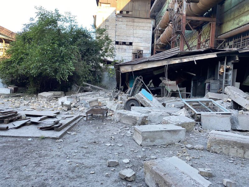 Destruction in Nikopol, Dnipropetrovsk region after Russian shelling with MLRS GRAD