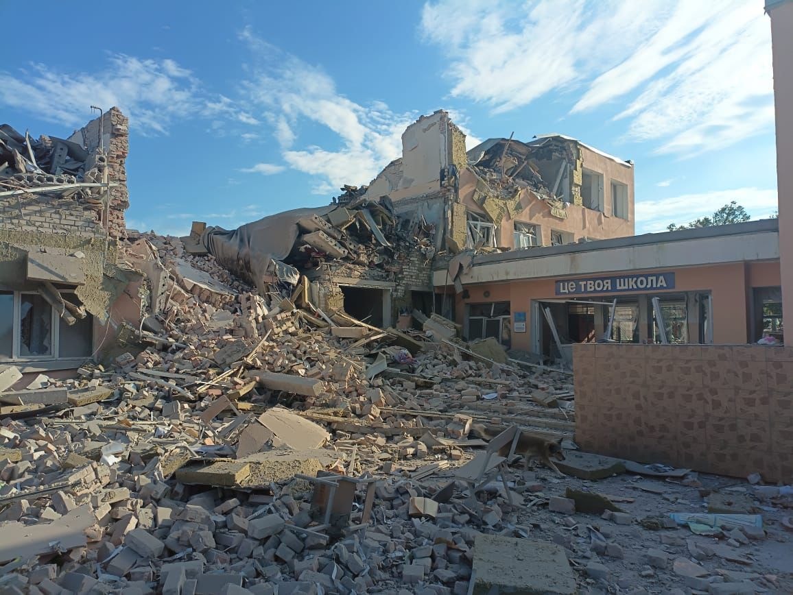 У Костянтинівці та Бахмуті внаслідок обстрілів росіян зруйновані школи