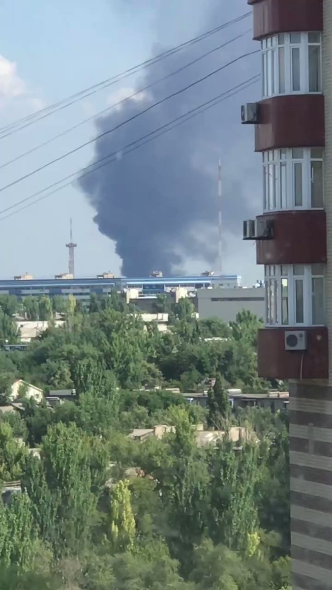 Fire and explosions reported in Donetsk
