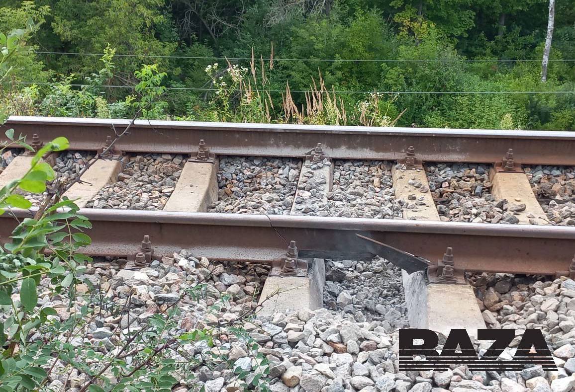 Eisenbahn in der Region Kursk in Russland gesprengt