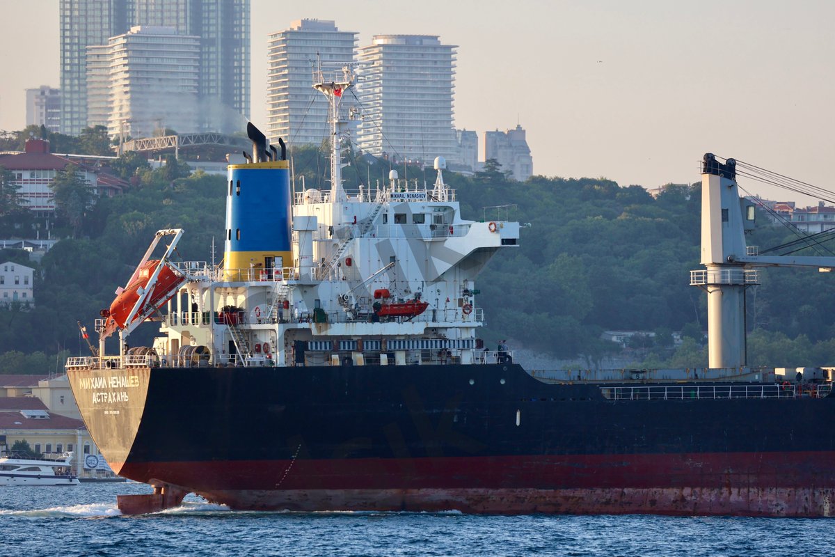 Rusland steelt systematisch graan in het bezette Oekraïne, vergelijkbaar met de onteigening van boerenbezit door Stalin tijdens de collectivisatie: Mikhail Nenashev, de in Astrachan gevestigde CMC-vlaggenschip in Rusland, passeerde de Bosporus op weg naar Sebastopol na het leveren van tarwe aan Tartus