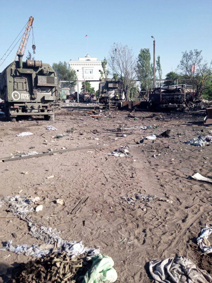 Base russa distrutta a Nova Kakhovka
