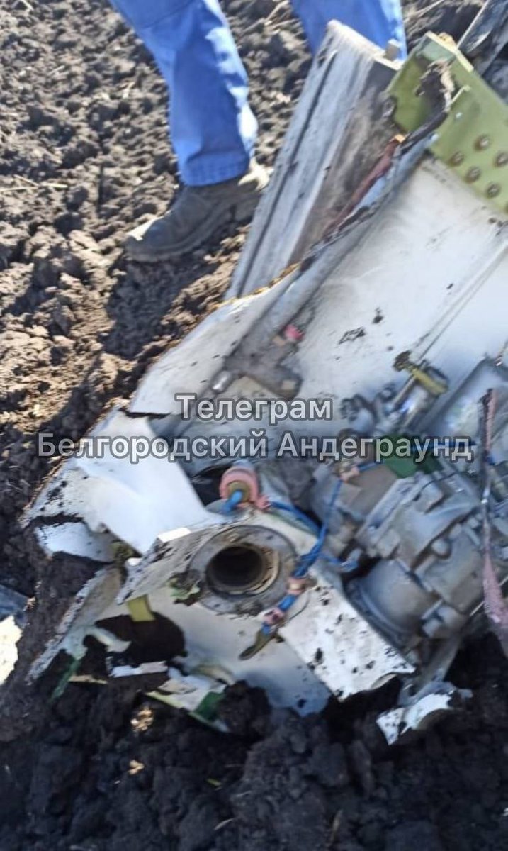 The remains of a Russian S-400 48N6DM missile in the Grayvoronsky District of Belgorod