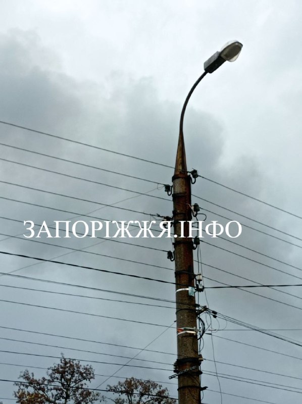 Много дыма после взрывов в Запорожье