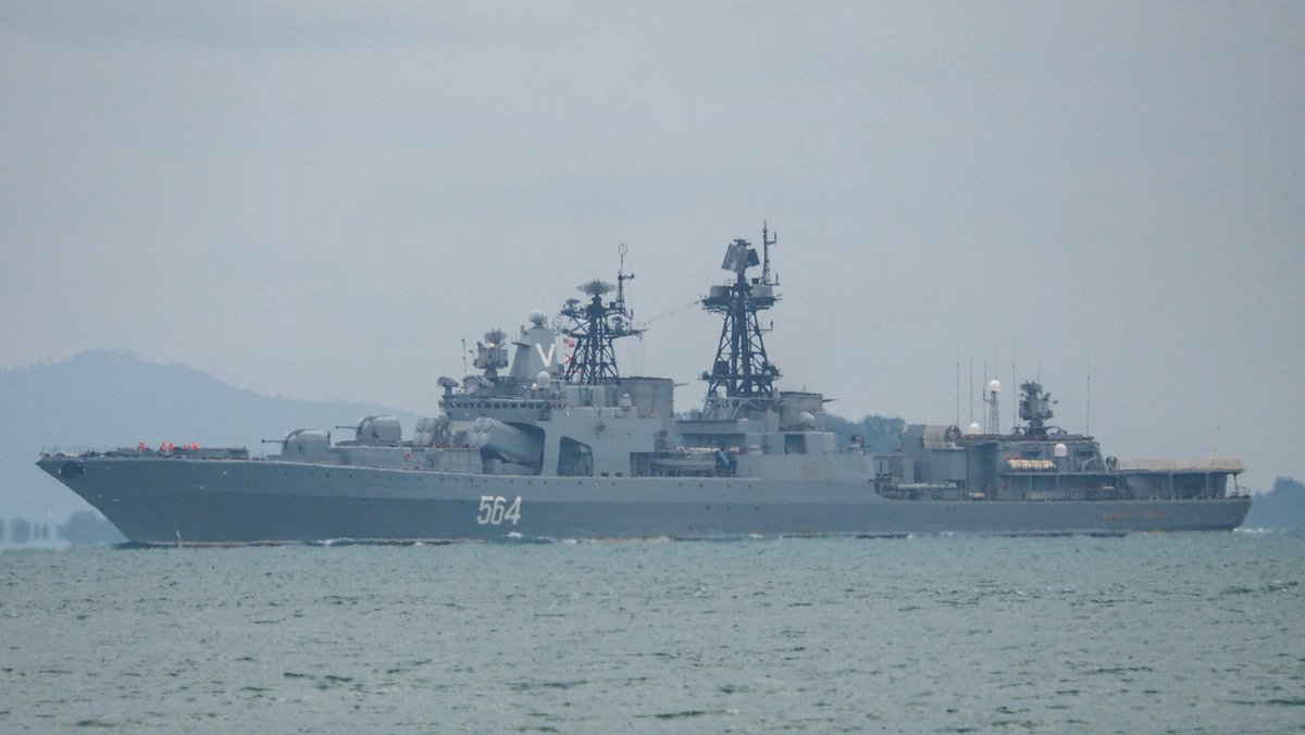 Russian Varyag (011), Admiral Tributs (564) and  Boris Butoma, Transits the Singapore Strait