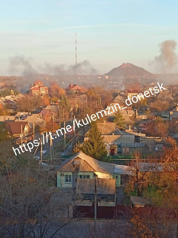 Big fire at Petrovsky district of Donetsk