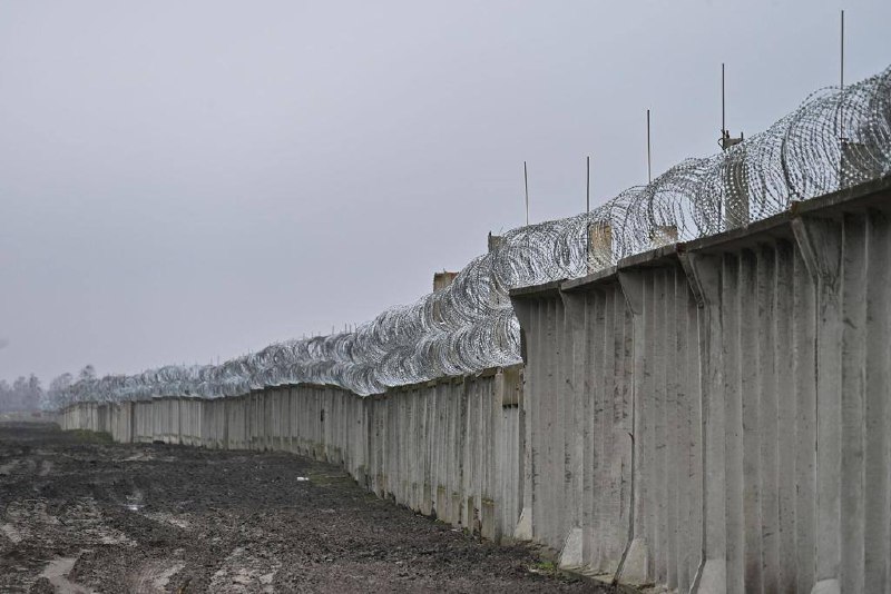 Украина начала строительство забора на границе с Беларусью