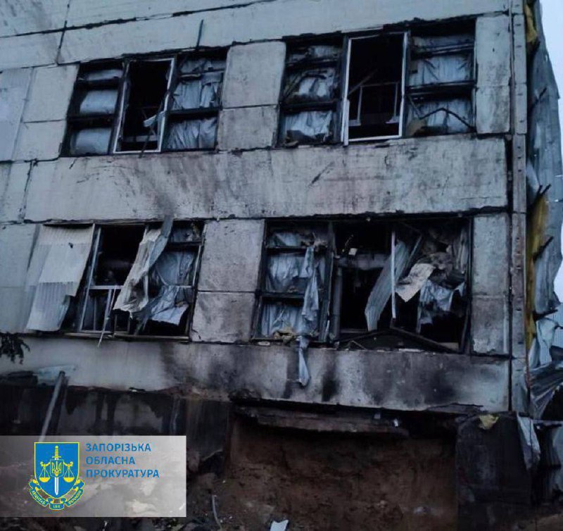 1 person killed as result of Russian missile strike in Zaporizhzhia. 123 residential apartments blocks are without heat