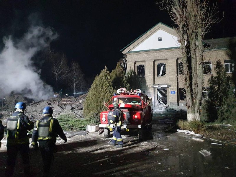 مقتل طفل حديث الولادة نتيجة قصف صاروخي روسي على مستشفى الولادة في فيلنيانسك بمنطقة زابوريزهزهيا