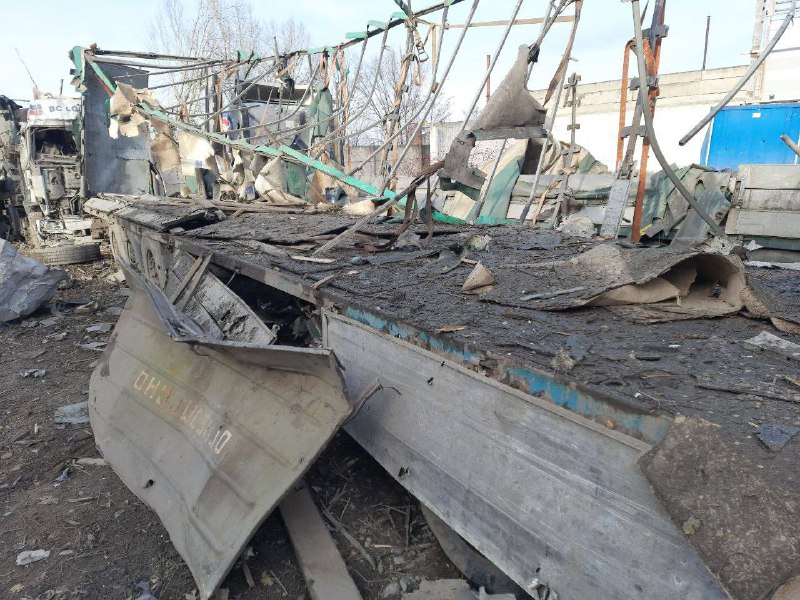 俄罗斯导弹袭击导致第聂伯罗市商业企业被毁