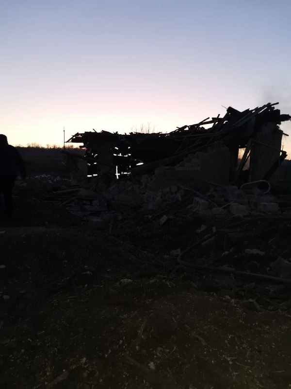 Exército russo bombardeou Zaporizhzhia, serviços de resgate no local